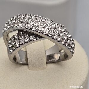 ✨2/$10✨ Silver Tone Crystal Crossover Statement Bling Sparkly Ring Size 9.5